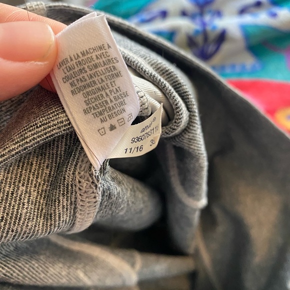 Aerie Gray Leggings with Soft Fabric and Adjustable Ankle Fit - Picture 4 of 6